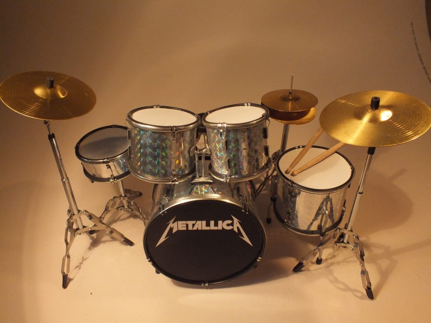 METALLICA miniature drum set Mini drum set 