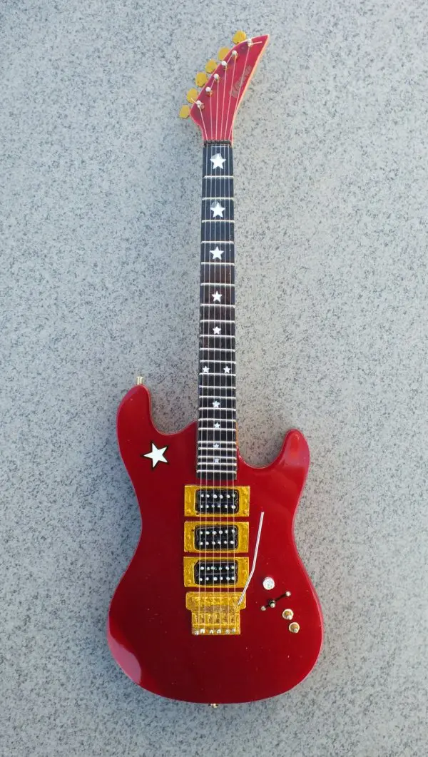 Richie Sambora BON JOVI Star Miniature Guitar (RGM679)