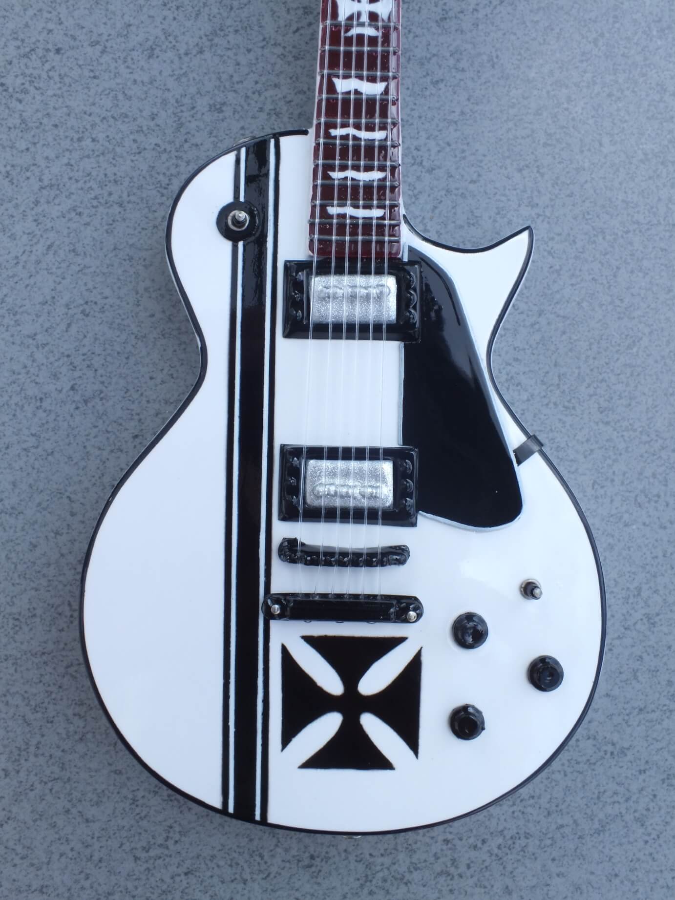 Miniature Guitar Metallica James Hetfield Iron Cross Gibson Style