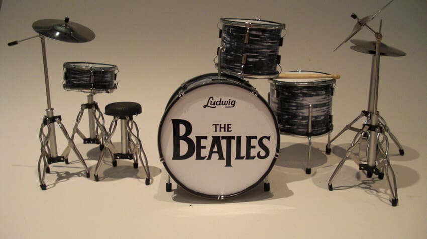 Miniature Drum Kit Ringo Starr BEATLESMiniature Drum Kit Ringo Starr BEATLES  