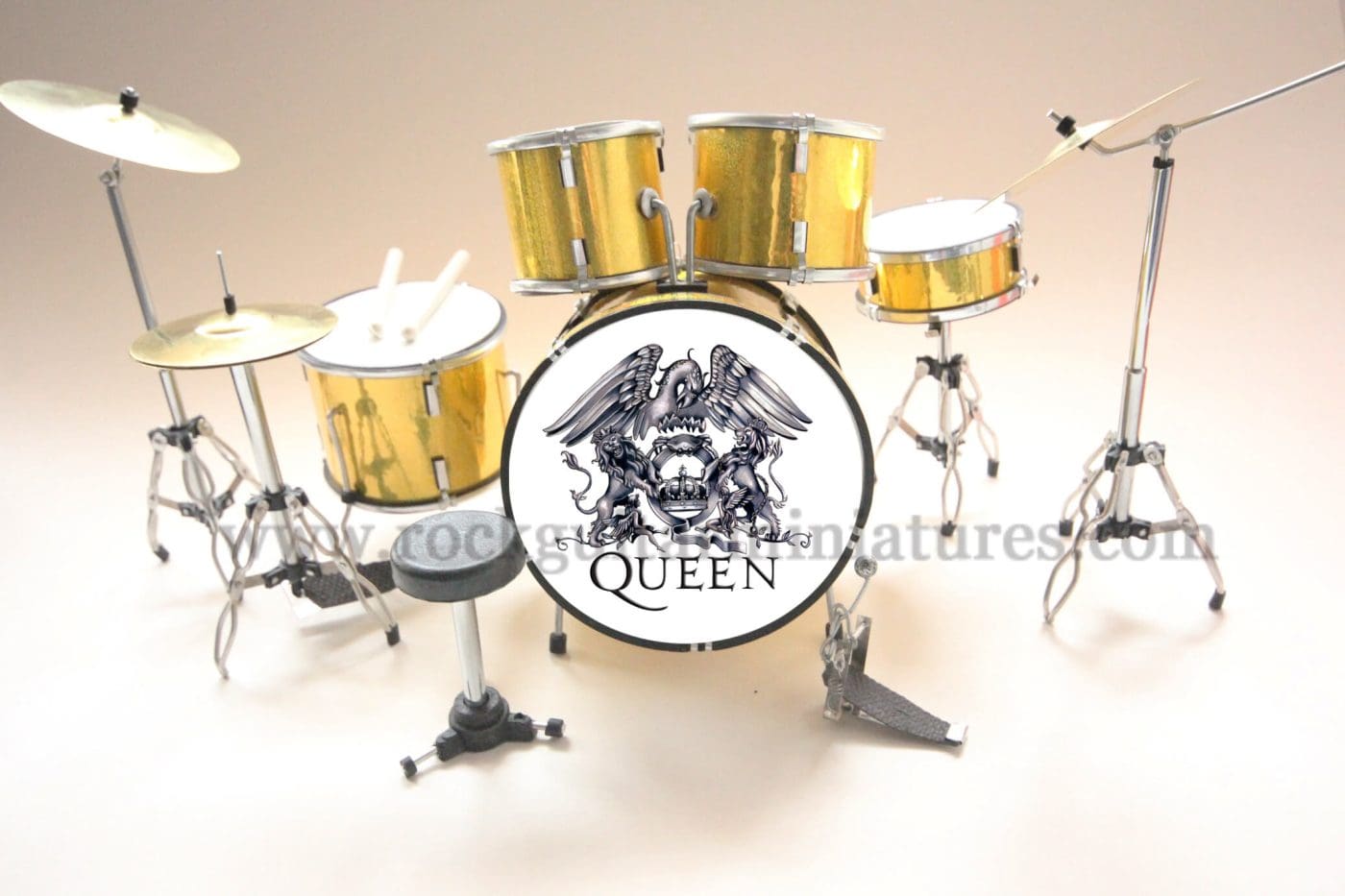 Queen Mini Drum Set Collectible Roger Taylor News of The World Robot Replica Kit